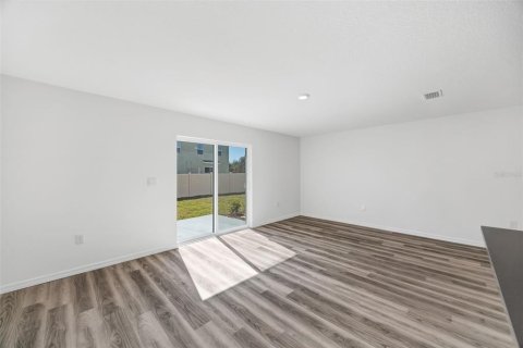 Townhouse in Ruskin, Florida 3 bedrooms, 136.01 sq.m. № 2393439 - photo 14