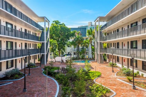 Снять в аренду кондоминиум в Майами, Флорида 1 спальня, 53.33м2, № 1977783 - фото 1