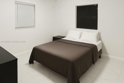 House in Fort Lauderdale, Florida 3 bedrooms, 97.55 sq.m. № 2153704 - photo 2