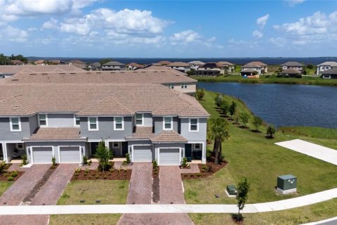 Adosado en venta en Kissimmee, Florida, 3 dormitorios, 144 m2 № 2216222 - foto 5