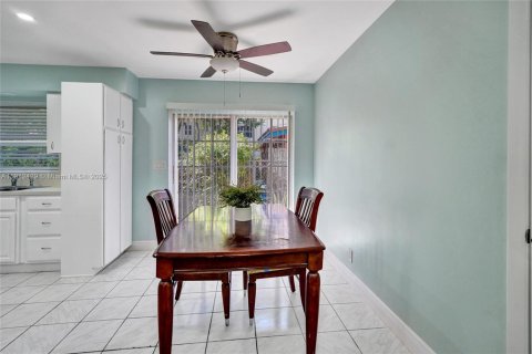 Villa ou maison à louer à Fort Lauderdale, Floride: 1 chambre, 193.89 m2 № 1966851 - photo 22