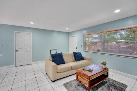 Villa ou maison à louer à Fort Lauderdale, Floride: 1 chambre, 193.89 m2 № 1966851 - photo 20
