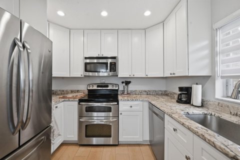 Condo in Atlantis, Florida, 2 bedrooms  № 2146745