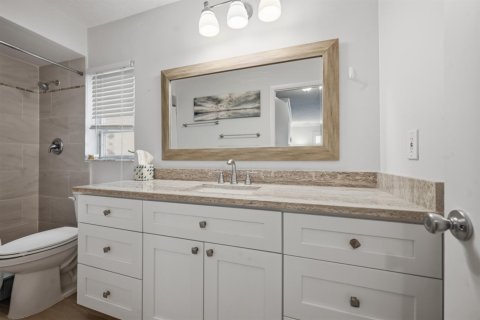 Condo in Atlantis, Florida, 2 bedrooms  № 2146745 - photo 21