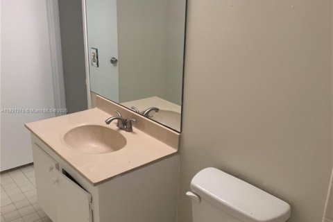 Condo in Wellington, Florida, 3 bedrooms  № 1807880 - photo 7