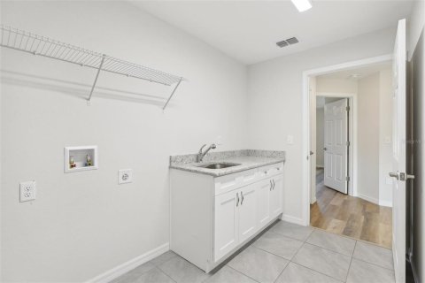 Купить виллу или дом в Саммерфилд, Флорида 7 комнат, 165.09м2, № 1528117 - фото 12