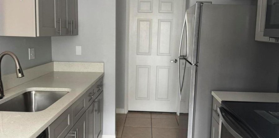 Condo à Vero Beach, Floride, 1 chambre  № 2146108