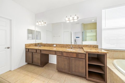 Casa en venta en Clermont, Florida, 4 dormitorios, 286.42 m2 № 2146842 - foto 27