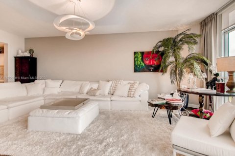 Copropriété à vendre à North Miami Beach, Floride: 3 chambres, 200.48 m2 № 1860417 - photo 9