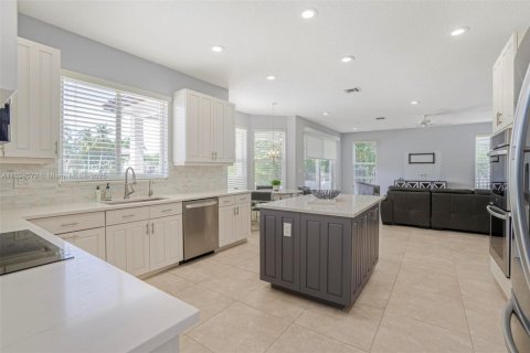 Villa ou maison à louer à Boca Raton, Floride: 5 chambres, 311.04 m2 № 1945874 - photo 20