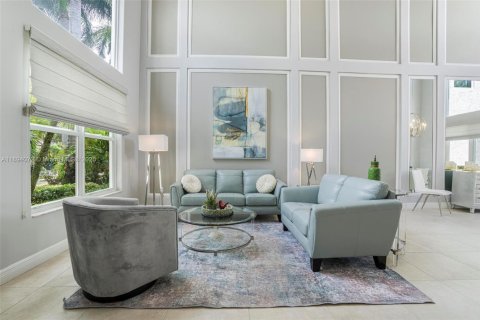 Villa ou maison à louer à Boca Raton, Floride: 5 chambres, 311.04 m2 № 1945874 - photo 8