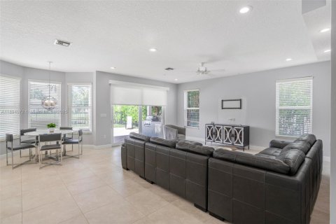 Villa ou maison à louer à Boca Raton, Floride: 5 chambres, 311.04 m2 № 1945874 - photo 13