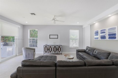 Villa ou maison à louer à Boca Raton, Floride: 5 chambres, 311.04 m2 № 1945874 - photo 16