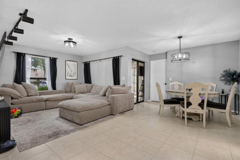Condo à Coconut Creek, Floride, 2 chambres  № 2283160