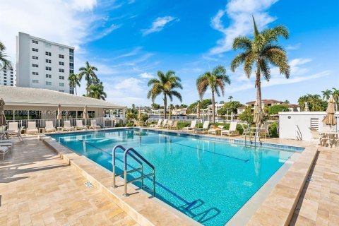 Condo in Highland Beach, Florida, 2 bedrooms  № 2027103 - photo 6