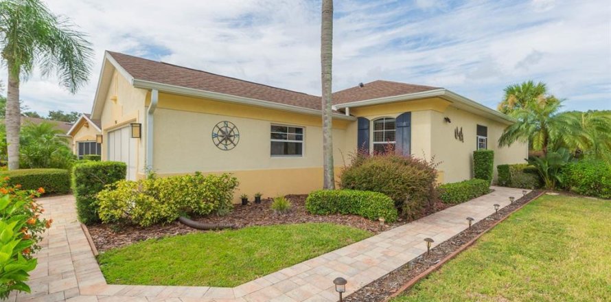 Casa en Sun City Center, Florida 2 dormitorios, 139.07 m2 № 1368028