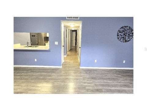 Condo in Tampa, Florida, 2 bedrooms  № 2148555 - photo 4