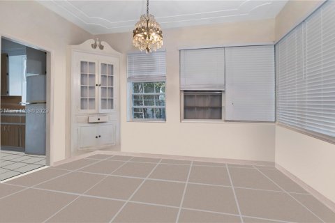 House in Miami Beach, Florida 3 bedrooms, 158.12 sq.m. № 2012722 - photo 11