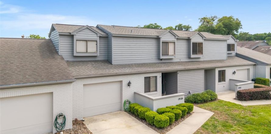 Townhouse in Ocala, Florida 3 bedrooms, 165.18 sq.m. № 2217787