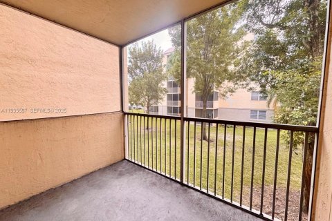 Condominio en alquiler en Doral, Florida, 1 dormitorio, 75.25 m2 № 1993717 - foto 16
