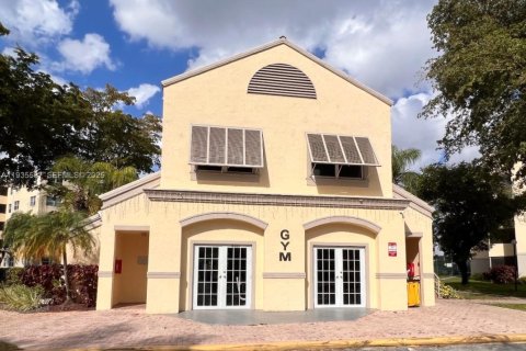 Condominio en alquiler en Doral, Florida, 1 dormitorio, 75.25 m2 № 1993717 - foto 23