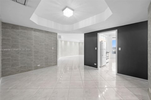 Copropriété à vendre à Aventura, Floride: 2 chambres, 150.69 m2 № 1965925 - photo 8