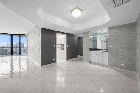 Copropriété à vendre à Aventura, Floride: 2 chambres, 150.69 m2 № 1965925 - photo 4