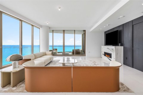 Condominio en venta en Sunny Isles Beach, Florida, 4 dormitorios № 1989052 - foto 7