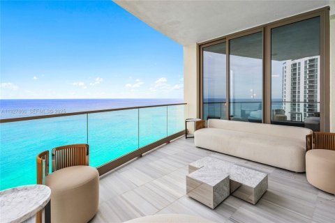 Condominio en venta en Sunny Isles Beach, Florida, 4 dormitorios № 1989052 - foto 2