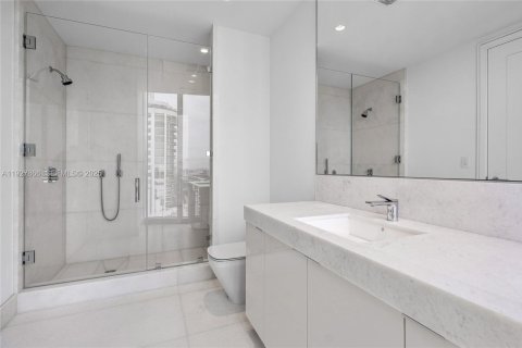 Condominio en venta en Sunny Isles Beach, Florida, 4 dormitorios № 1989052 - foto 27