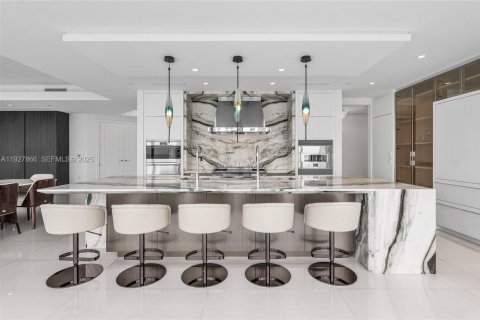 Condominio en venta en Sunny Isles Beach, Florida, 4 dormitorios № 1989052 - foto 14
