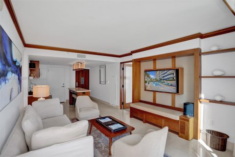 Снять в аренду кондоминиум в Майами-Бич, Флорида 1 спальня, 61.5м2, № 2052370 - фото 5