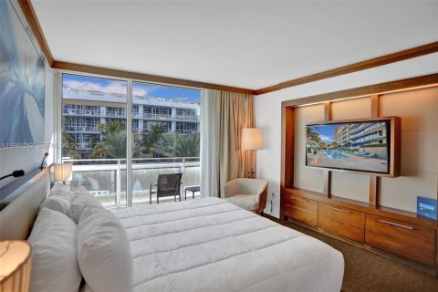 Снять в аренду кондоминиум в Майами-Бич, Флорида 1 спальня, 61.5м2, № 2052370 - фото 7