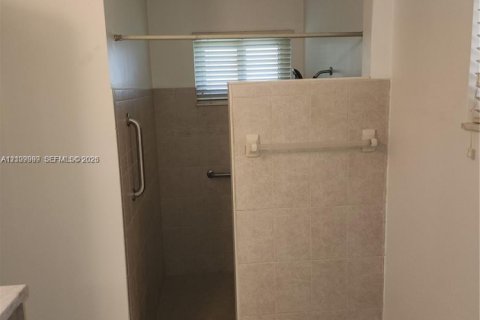 Villa ou maison à louer à Coral Springs, Floride: 5 chambres, 234.86 m2 № 2424813 - photo 20