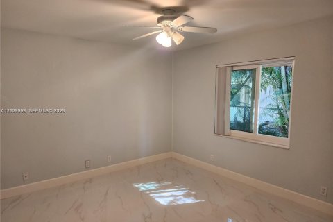 Villa ou maison à louer à Coral Springs, Floride: 5 chambres, 234.86 m2 № 2424813 - photo 21