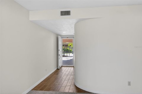 Condominio en venta en Punta Gorda, Florida, 2 dormitorios, 130.53 m2 № 2095565 - foto 12