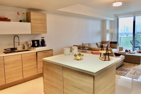 Condo in North Miami Beach, Florida, 2 bedrooms  № 1764847 - photo 30