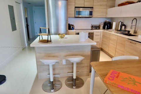 Condo in North Miami Beach, Florida, 2 bedrooms  № 1764847 - photo 27