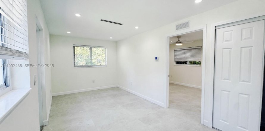 Apartamento en Miami, Florida 2 dormitorios, 74.32 m2 № 2056657