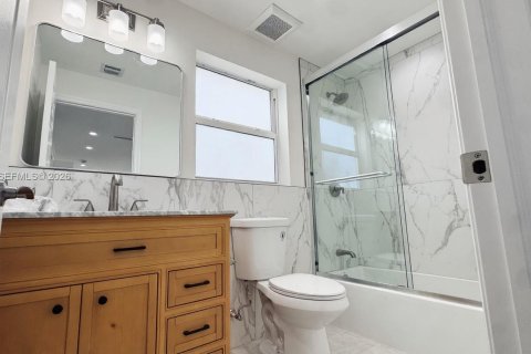 Apartamento en alquiler en Miami, Florida, 2 dormitorios, 74.32 m2 № 2056657 - foto 19