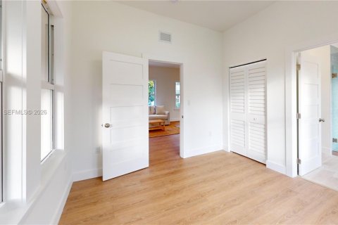 Casa en venta en Coral Gables, Florida, 2 dormitorios № 2003151 - foto 10