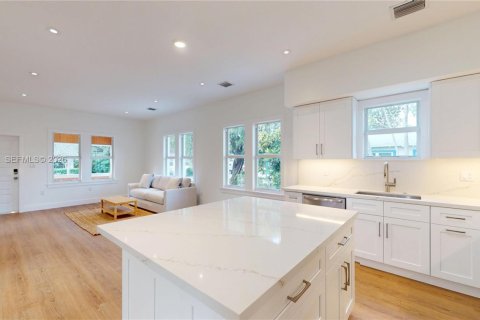 Casa en venta en Coral Gables, Florida, 2 dormitorios № 2003151 - foto 5