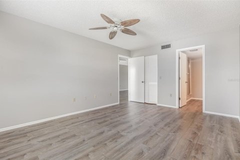 Condo in Venice, Florida, 2 bedrooms  № 1649928 - photo 10