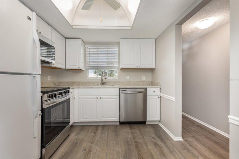 Condo in Venice, Florida, 2 bedrooms  № 1649928 - photo 4