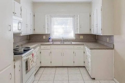 Купить коммерческую недвижимость в Клируотер, Флорида 5 спален, 191.75м2, № 1823096 - фото 10