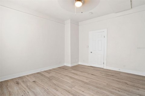 Casa en venta en Dade City, Florida, 3 dormitorios, 139.73 m2 № 1787425 - foto 16