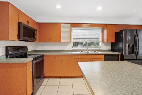 Casa en venta en Dade City, Florida, 3 dormitorios, 139.73 m2 № 1787425 - foto 12