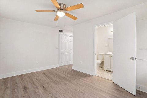 Casa en venta en Dade City, Florida, 3 dormitorios, 139.73 m2 № 1787425 - foto 20