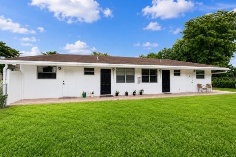 Appartement à louer à Lauderhill, Floride: 2 chambres, 74.32 m2 № 2346289 - photo 5