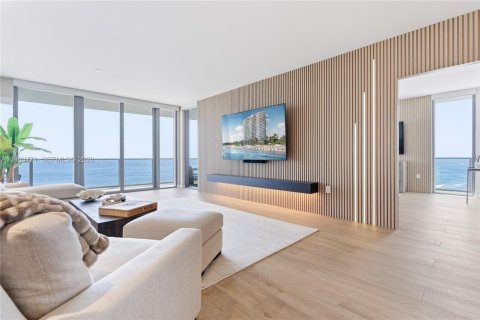 Condominio en venta en Pompano Beach, Florida, 3 dormitorios, 225.57 m2 № 2049759 - foto 9